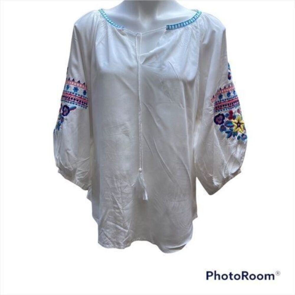 Solitaire embroidery Peasant top